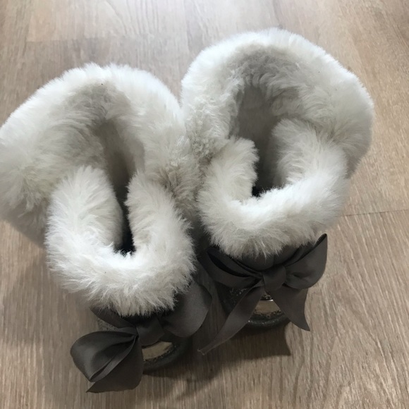 Juicy Couture grey winter boots - Picture 5 of 8